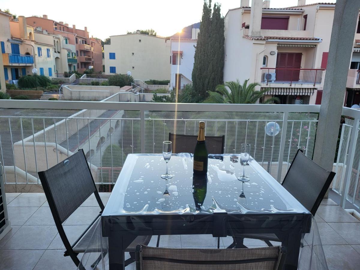 Superbe T2 En Centre Ville Au Calme A Deux Pas Du Marche Cavalaire-sur-Mer Exterior photo